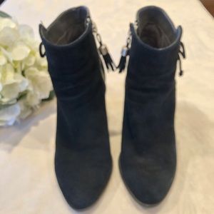 Adrienne Vittadini Black Side Zip Ankle Boots w/ Lace Detail, Size 6